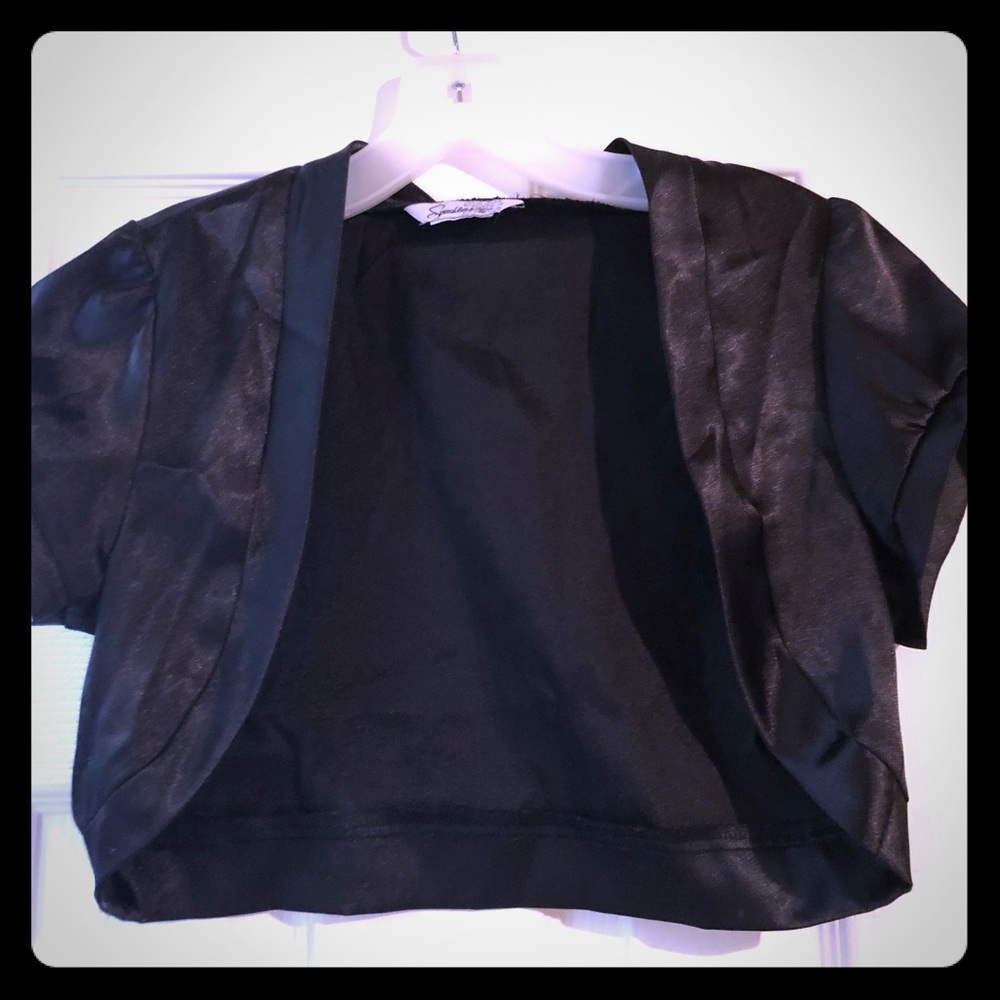 Satin crop shoulder cover